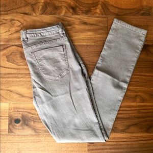 Kenneth Cole Skinny Jeans LAST CHANCE! Get these before I donate them!